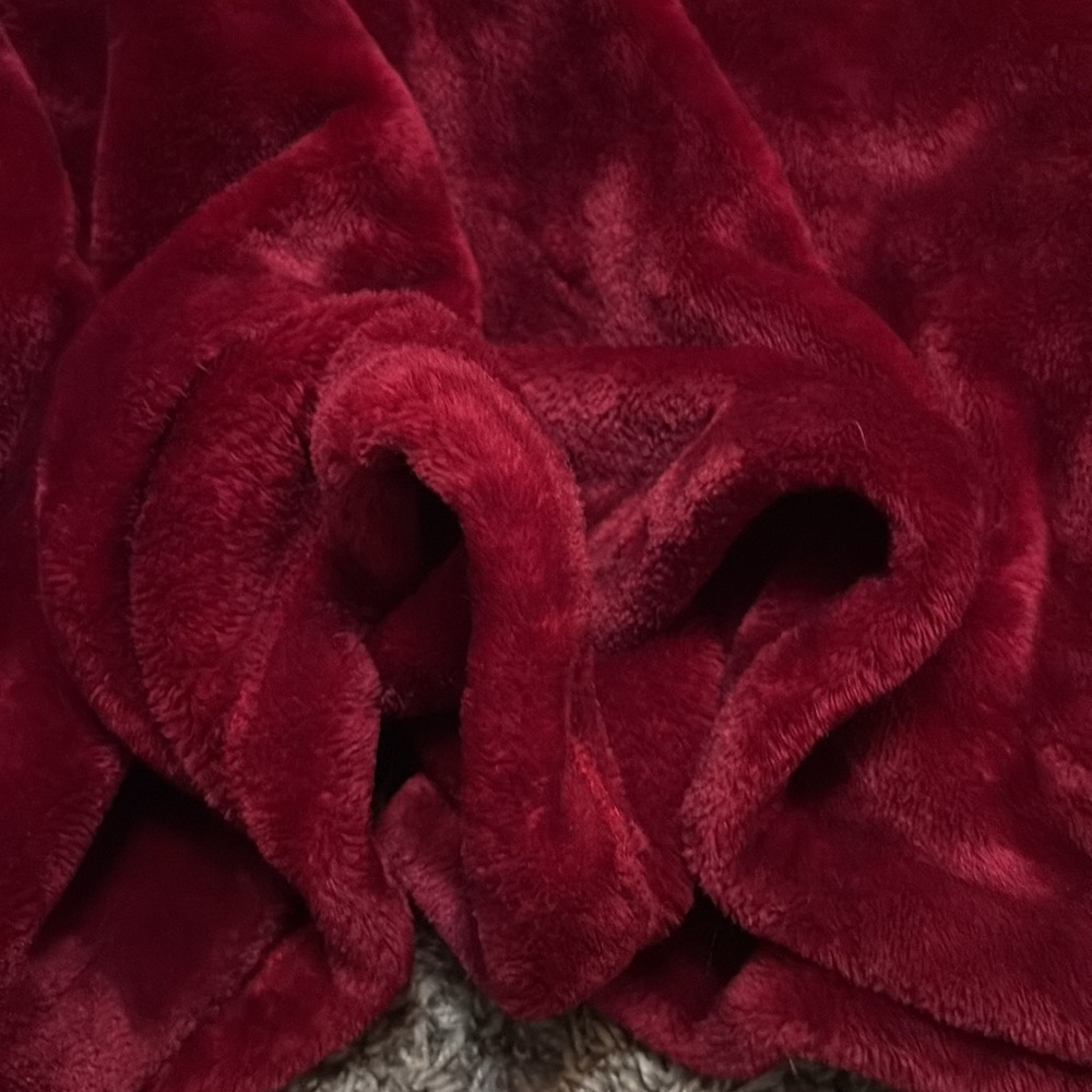 Unisex Wearable Weighted Hoodie Blanket has Pocket One Size Fits All Burgundy ❤️ - Picture 9 of 12
